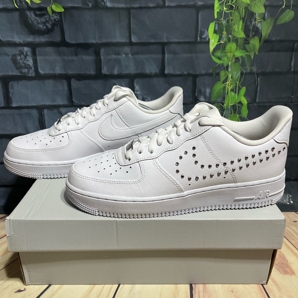 Nike Air Force 1 ‘07 - Picture 3 of 10